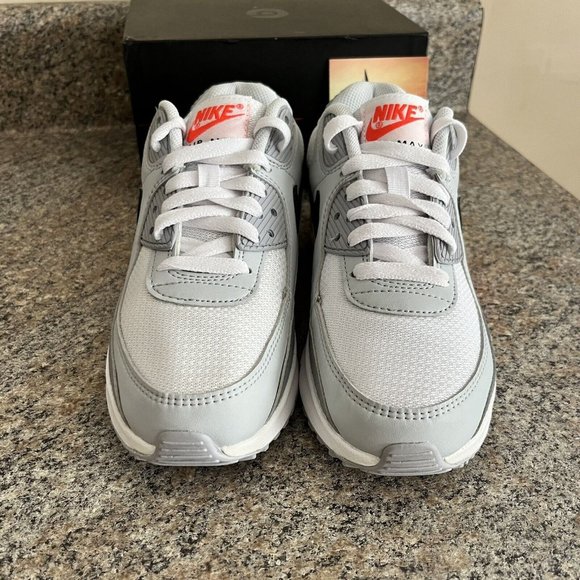 Nike Air Max 90 Size 4Y / Women Size 5.5 Grey Gradient Cassette DR8924-001 Shoes - Picture 4 of 8